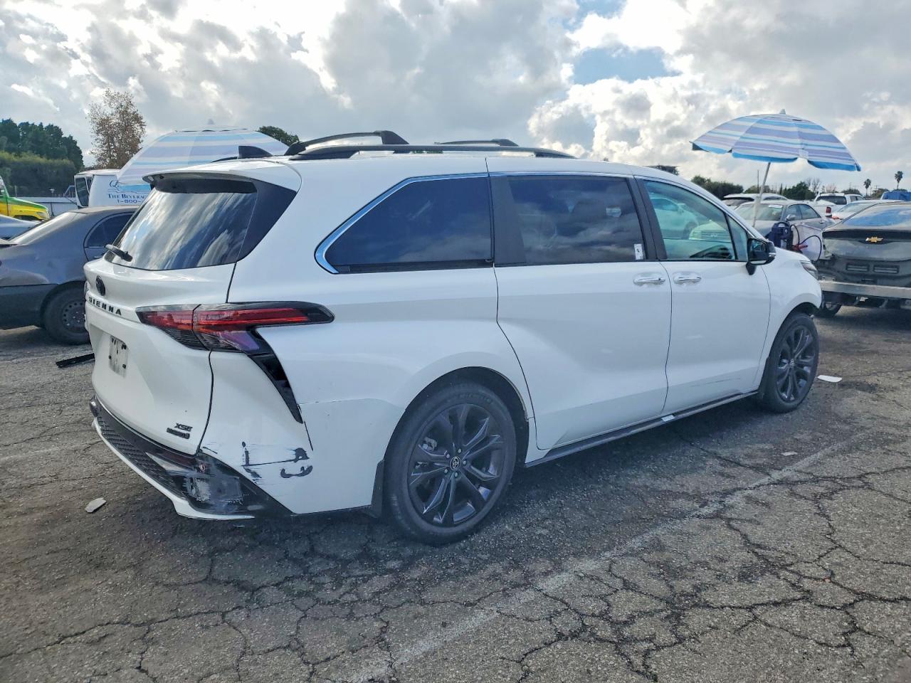 2024 TOYOTA SIENNA