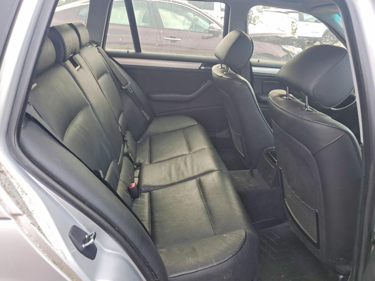 2002 BMW 3 SERIES