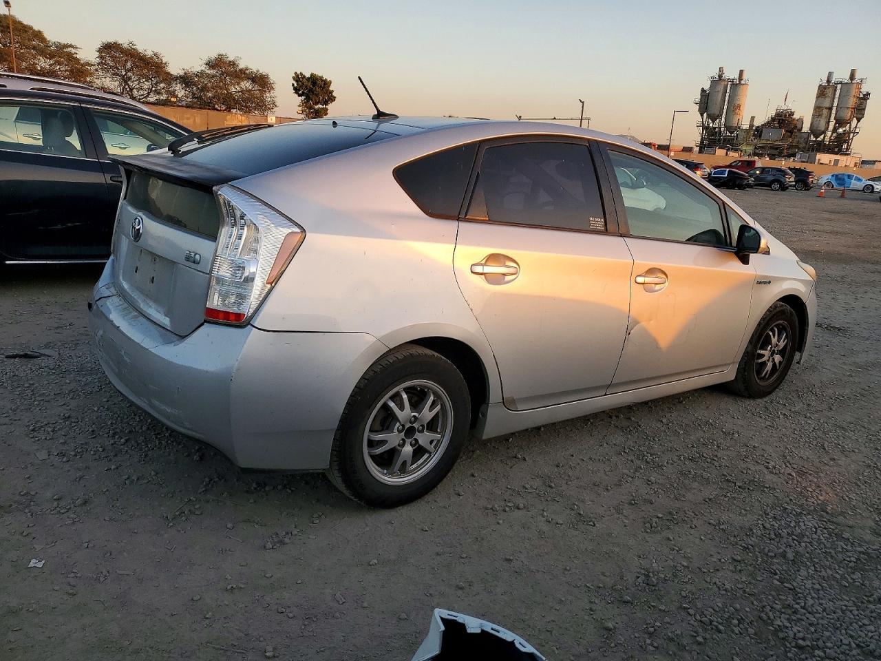 2010 TOYOTA PRIUS