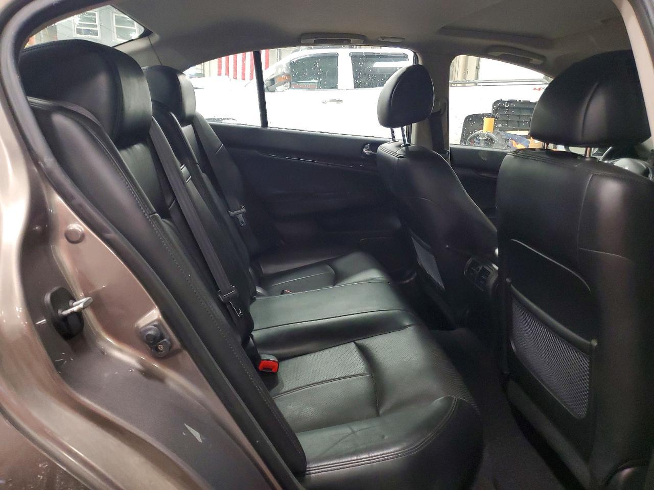 2011 INFINITI G37