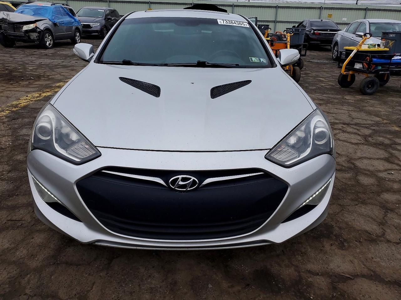 2013 HYUNDAI GENESIS