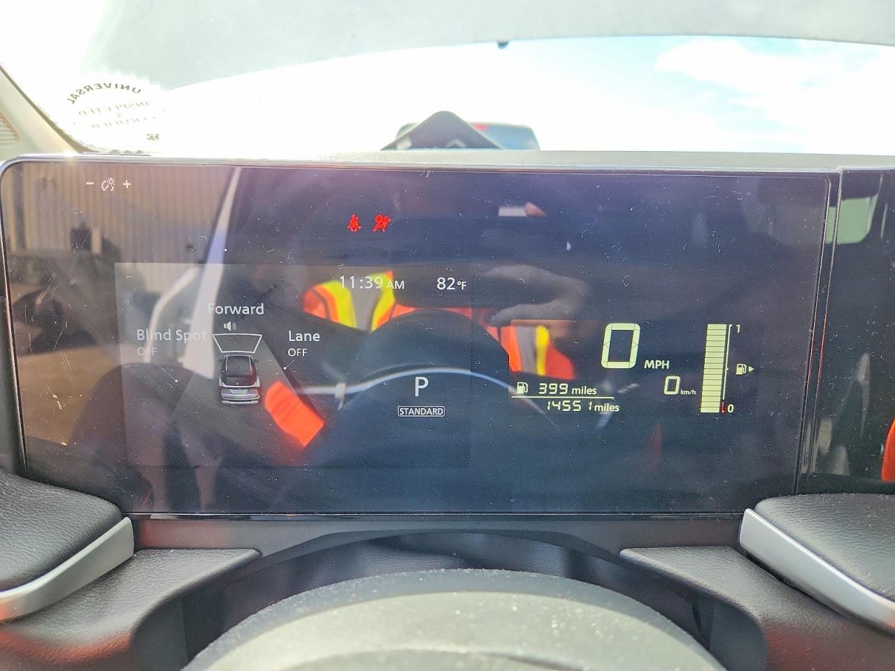 2025 NISSAN KICKS