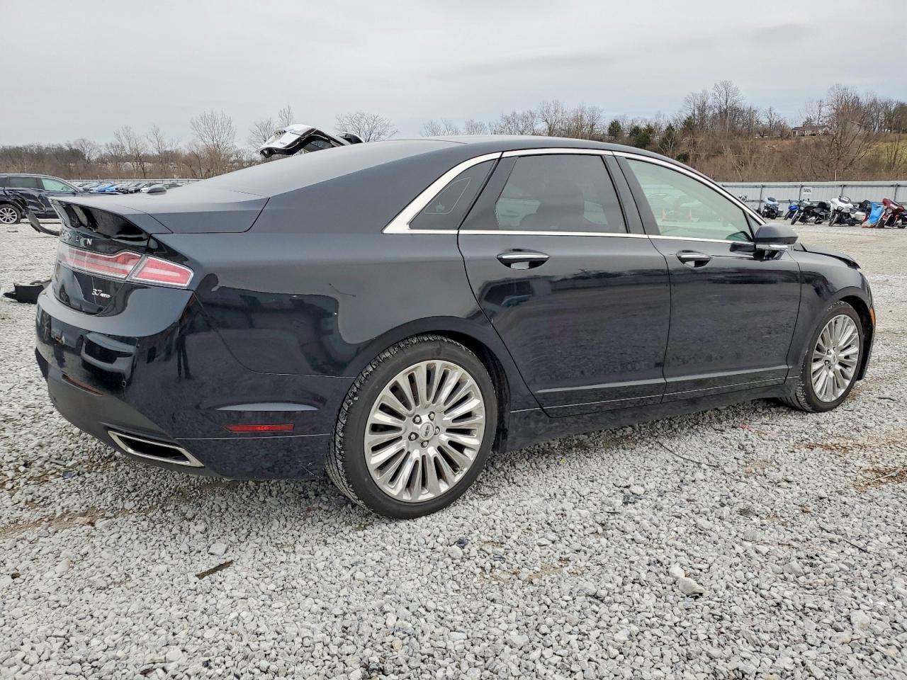 2016 LINCOLN MKZ
