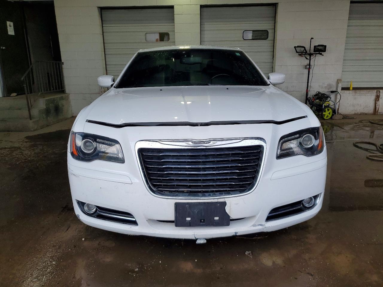 2013 CHRYSLER 300