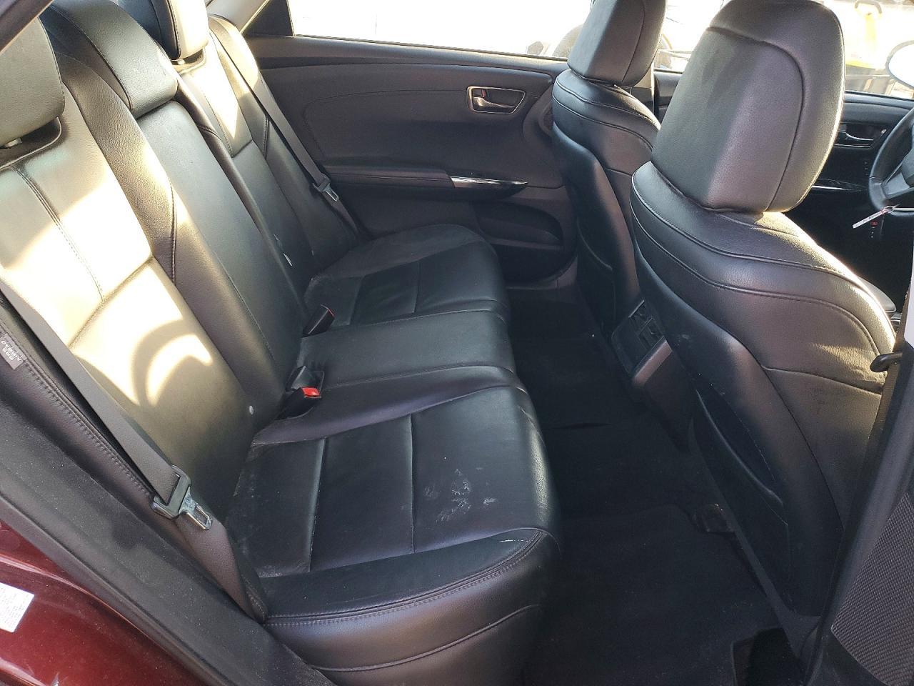 2013 TOYOTA Avalon