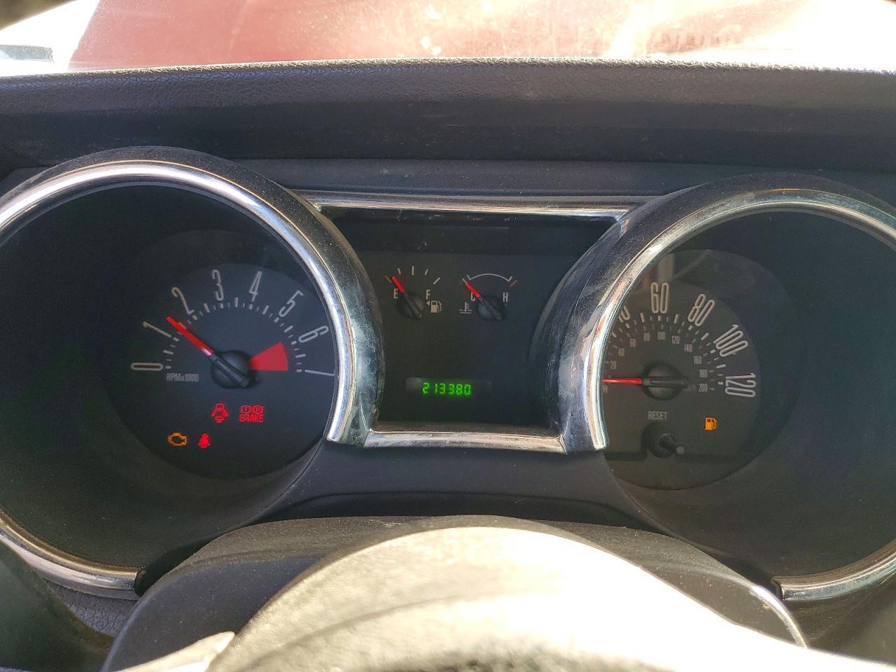 2005 FORD MUSTANG