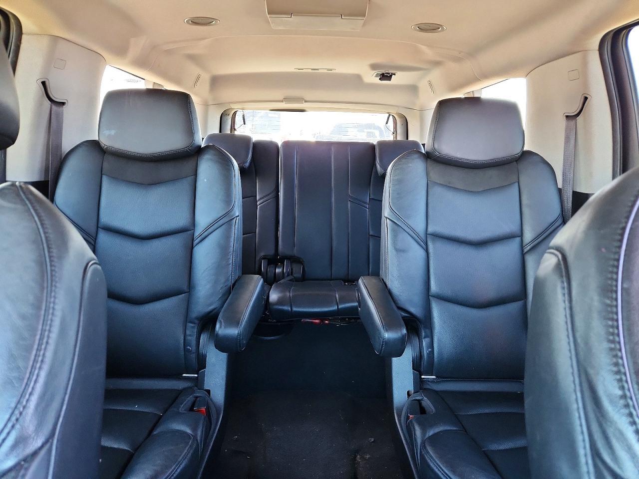 2016 CADILLAC Escalade ESV