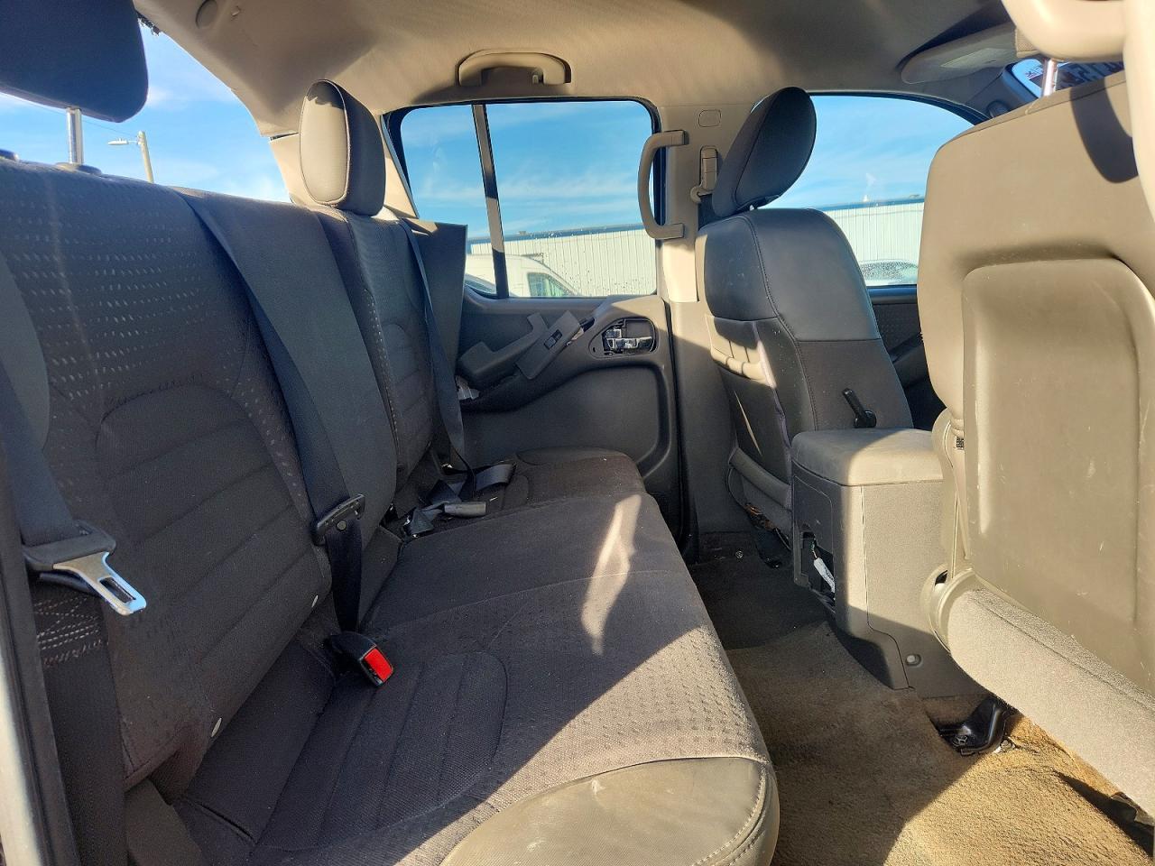 2010 NISSAN Frontier