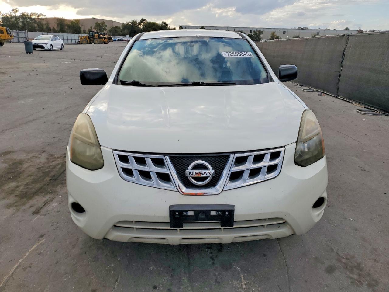 2015 NISSAN ROGUE