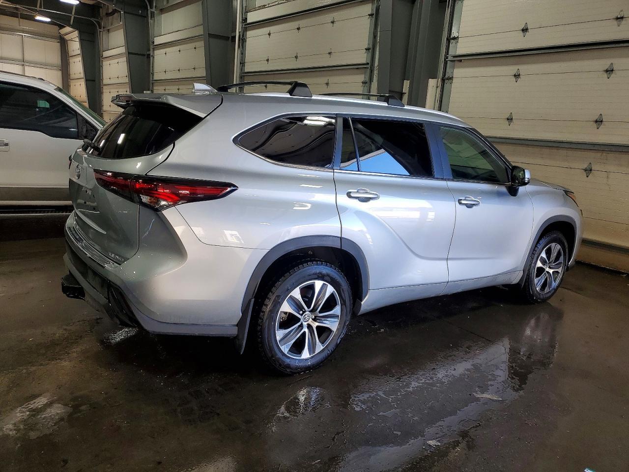 2024 TOYOTA HIGHLANDER