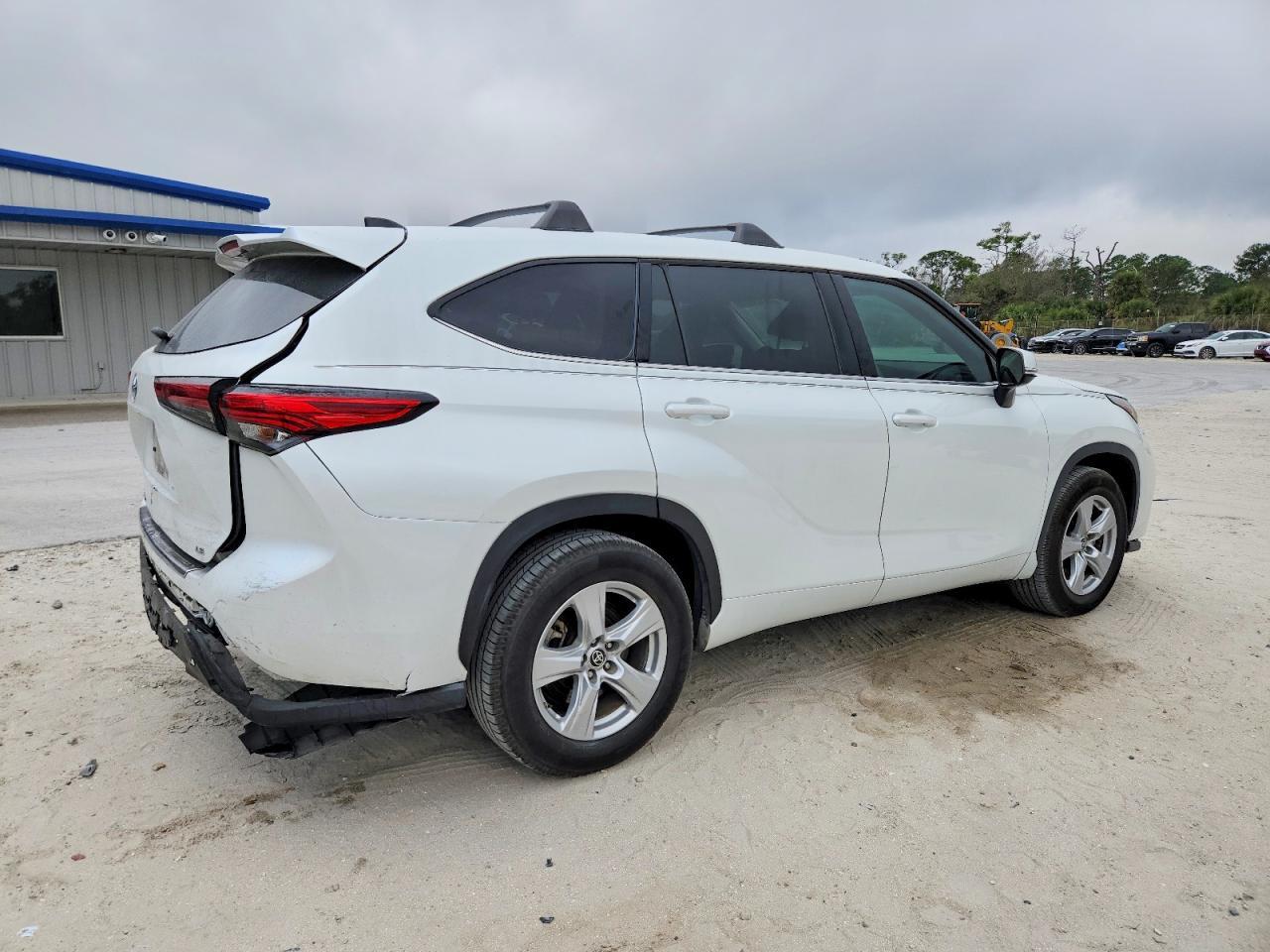 2022 TOYOTA HIGHLANDER