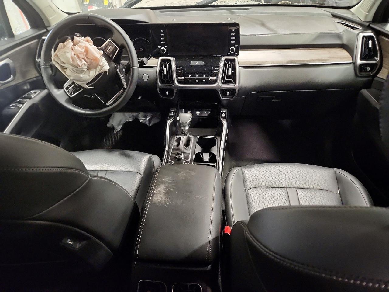 2023 KIA SORENTO
