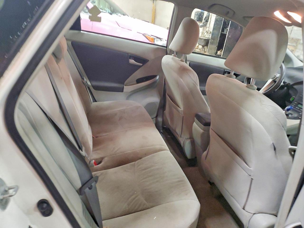 2011 TOYOTA PRIUS