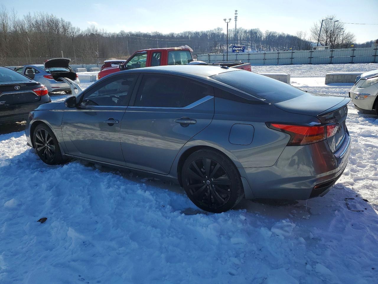 2022 NISSAN ALTIMA