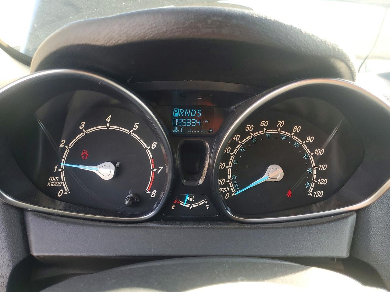 2015 FORD Fiesta