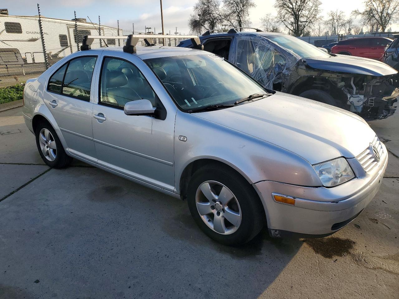 2003 VOLKSWAGEN JETTA
