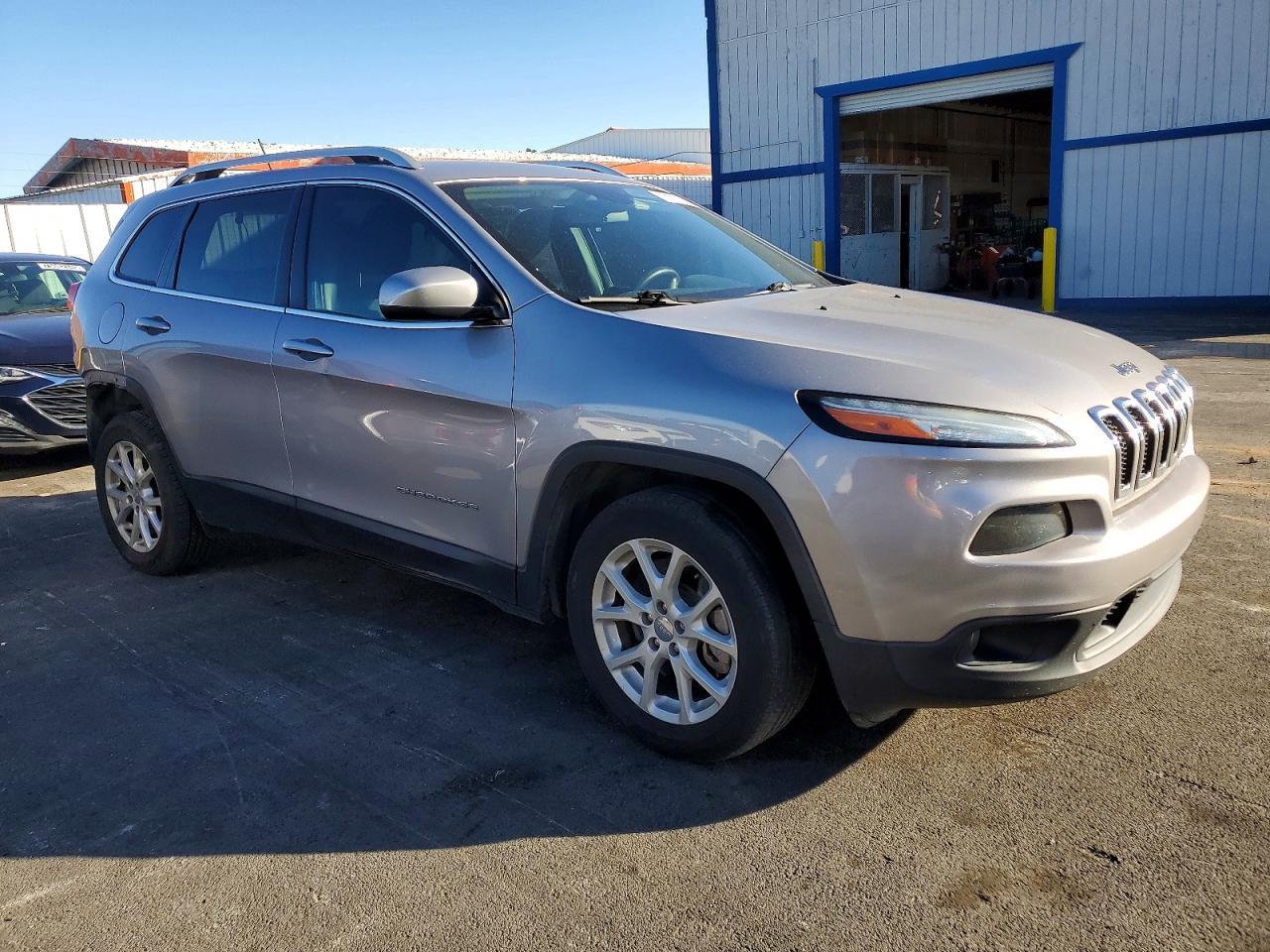 2018 JEEP CHEROKEE