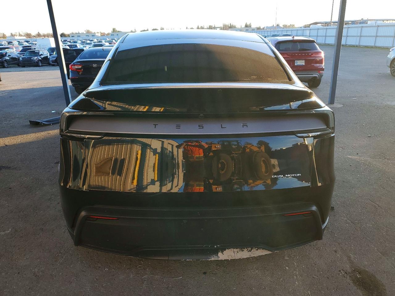 2026 TESLA MODEL Y