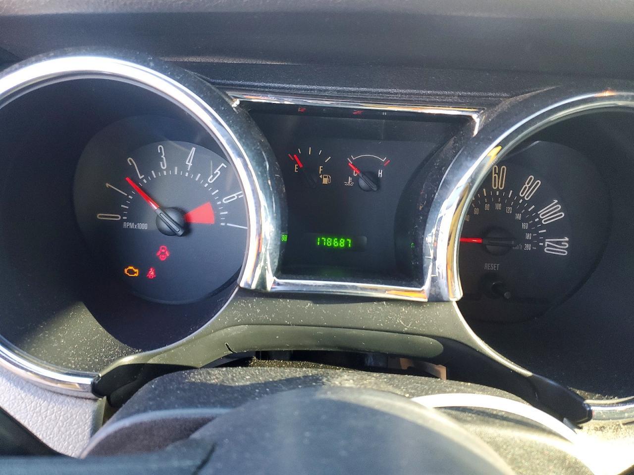 2005 FORD MUSTANG