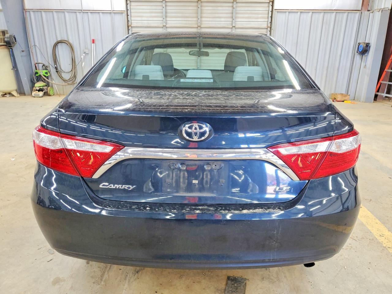 2016 TOYOTA CAMRY