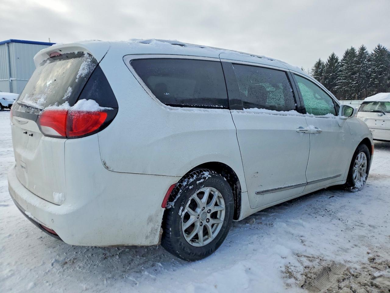 2020 CHRYSLER Pacifica
