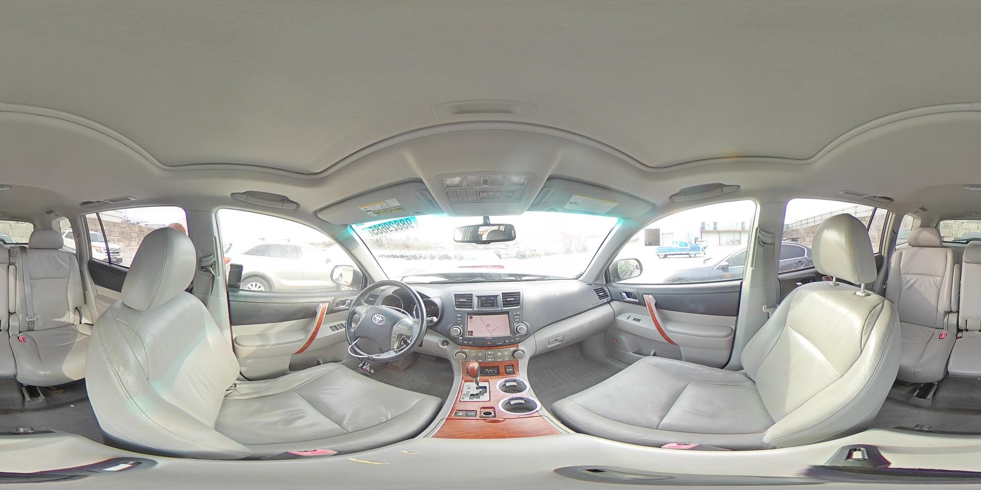 2010 TOYOTA HIGHLANDER