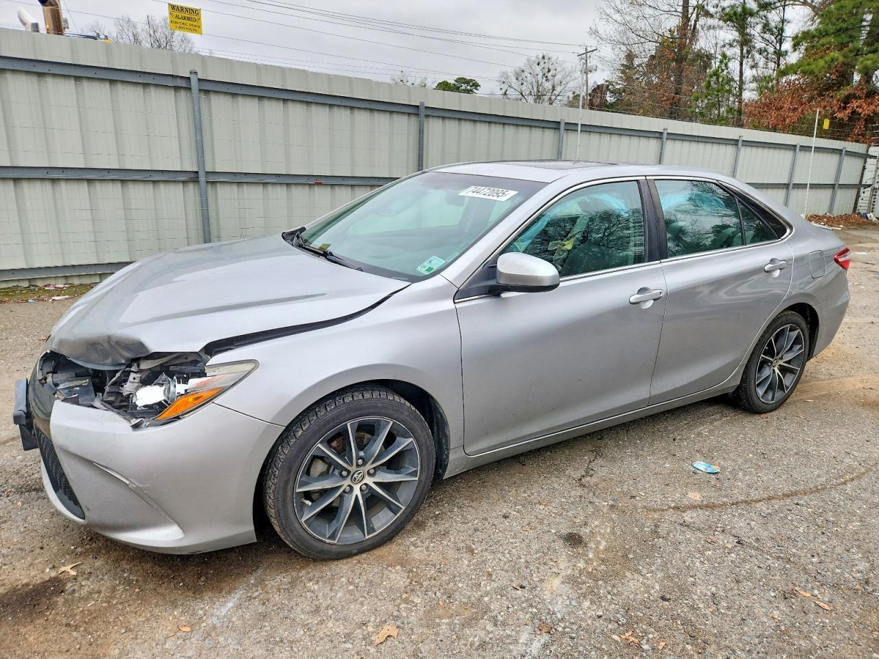 2016 TOYOTA CAMRY