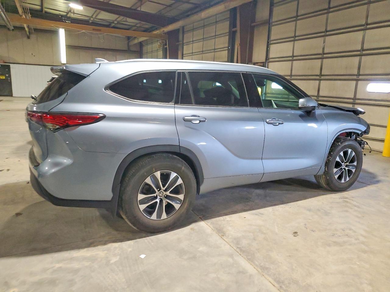 2022 TOYOTA HIGHLANDER