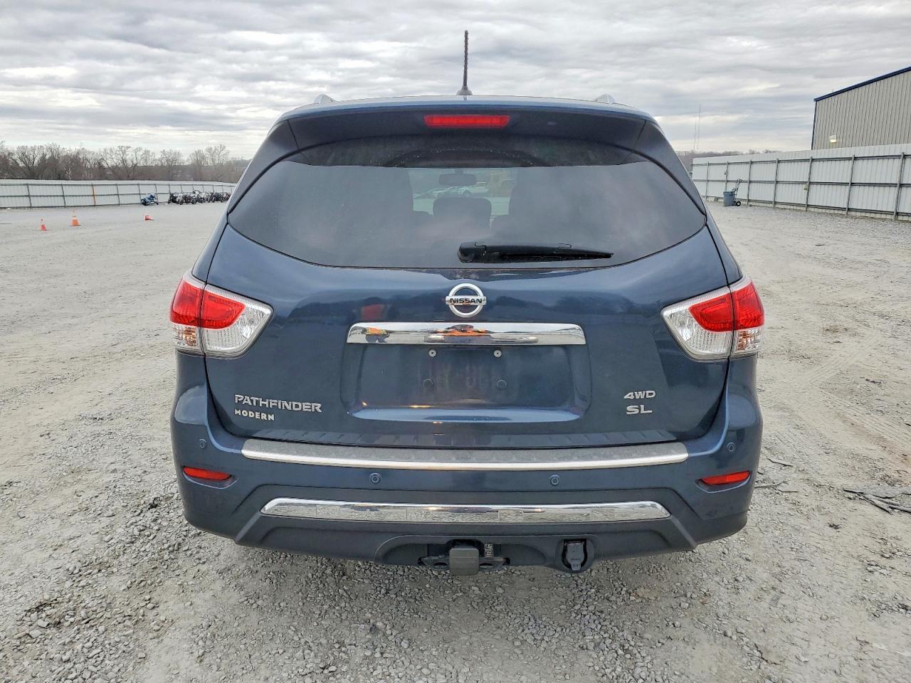 2016 NISSAN PATHFINDER