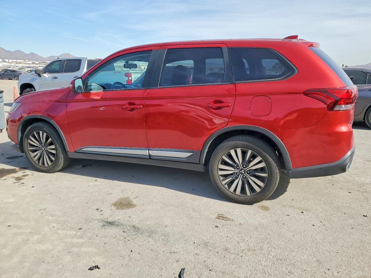 2019 MITSUBISHI outlander