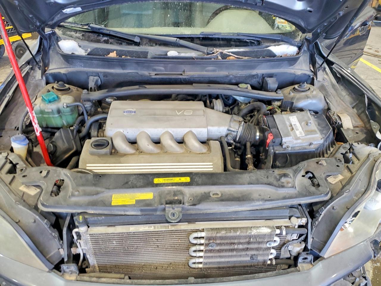 2005 VOLVO XC90
