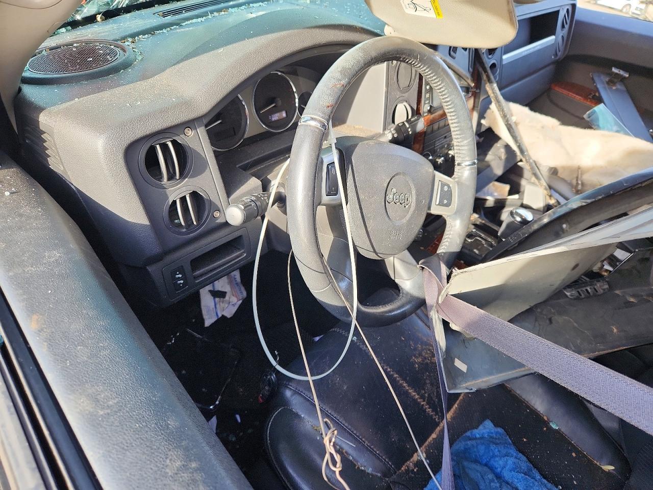 2008 JEEP Commander