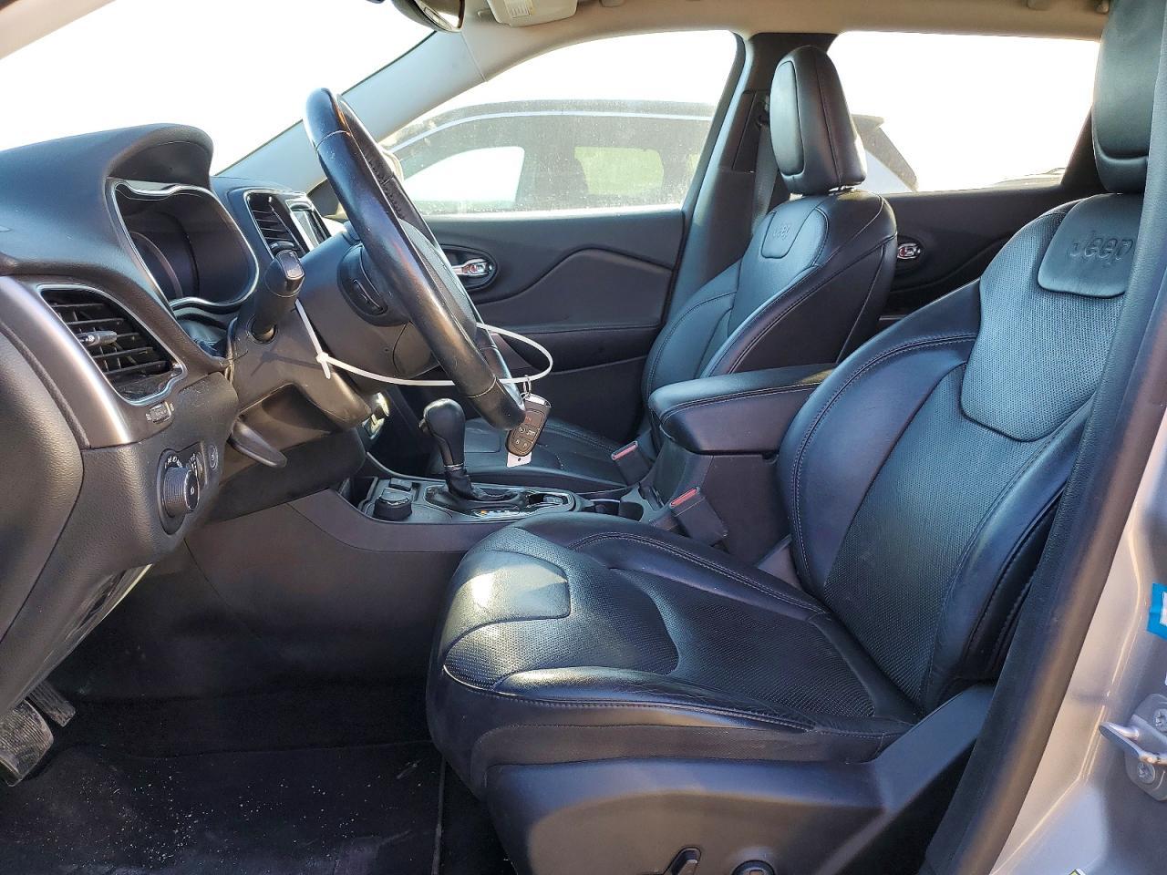 2019 JEEP CHEROKEE