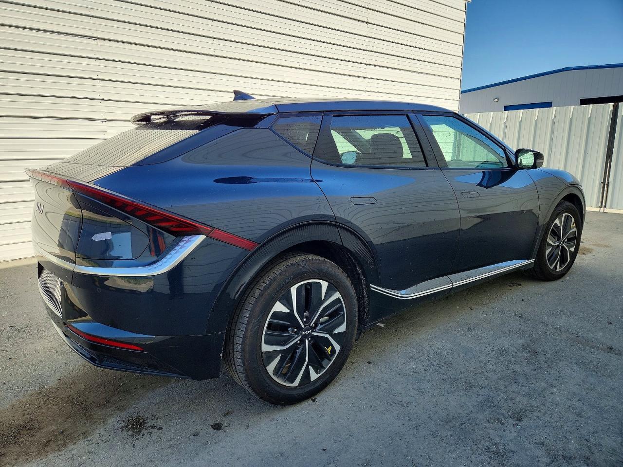 2023 KIA EV6