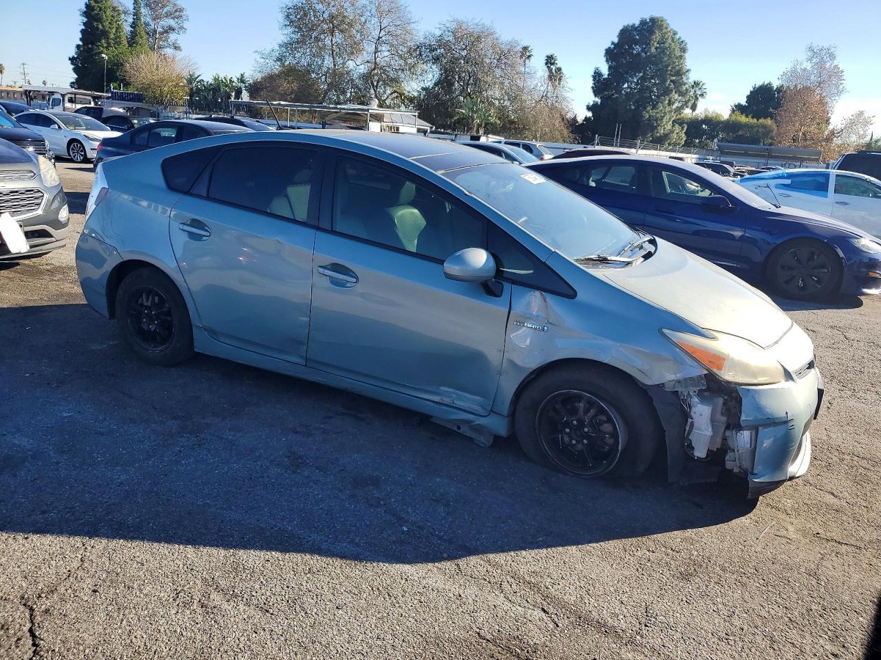 2013 TOYOTA PRIUS