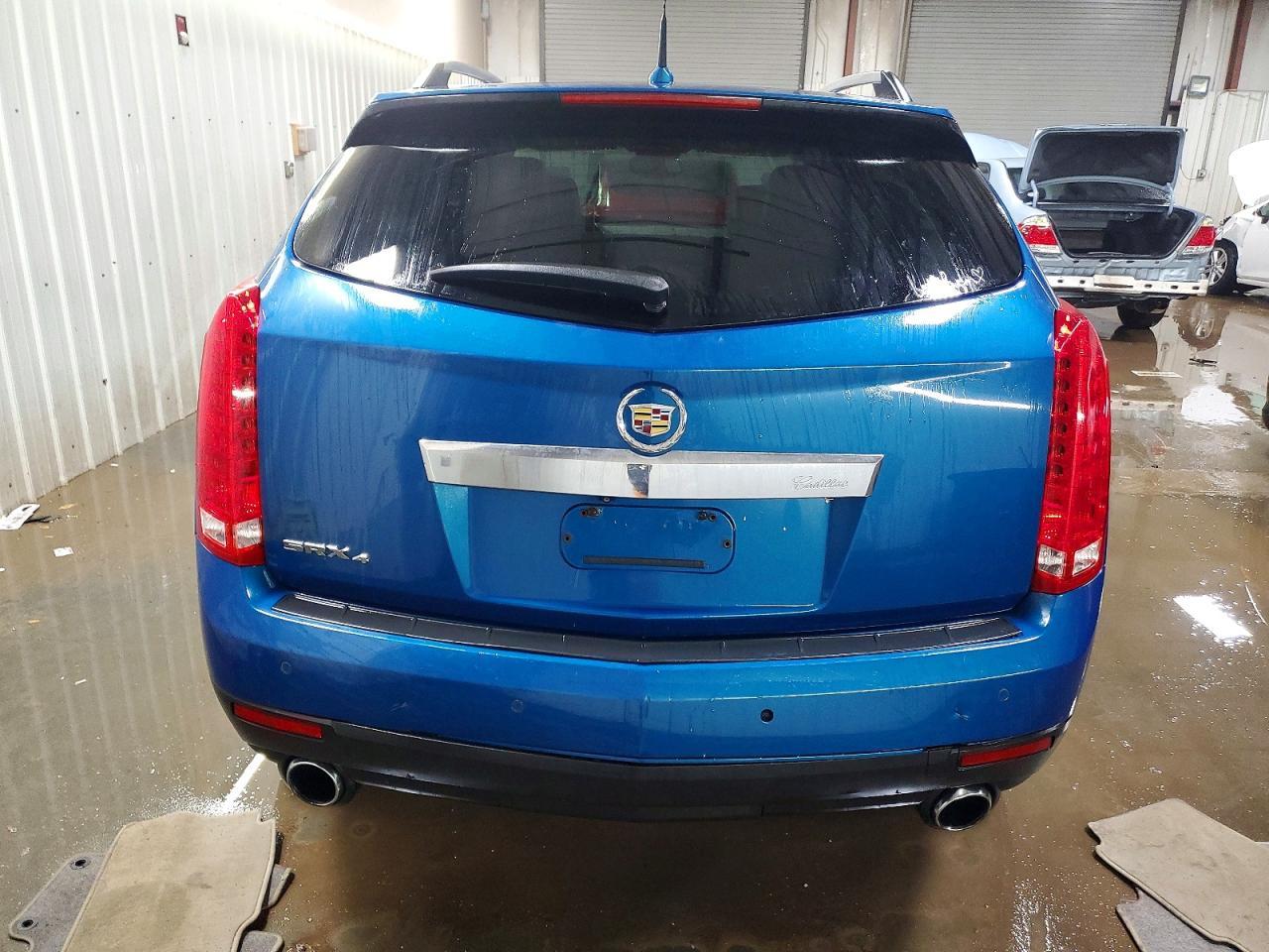 2010 CADILLAC SRX