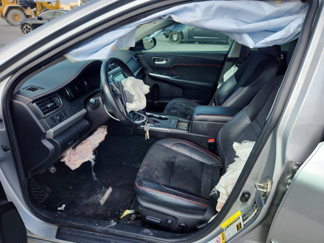 2016 TOYOTA CAMRY