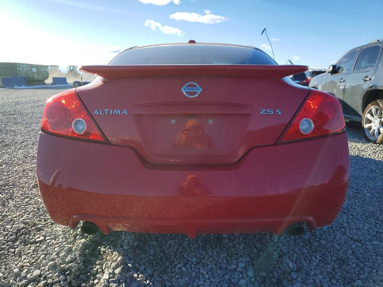 2010 NISSAN ALTIMA