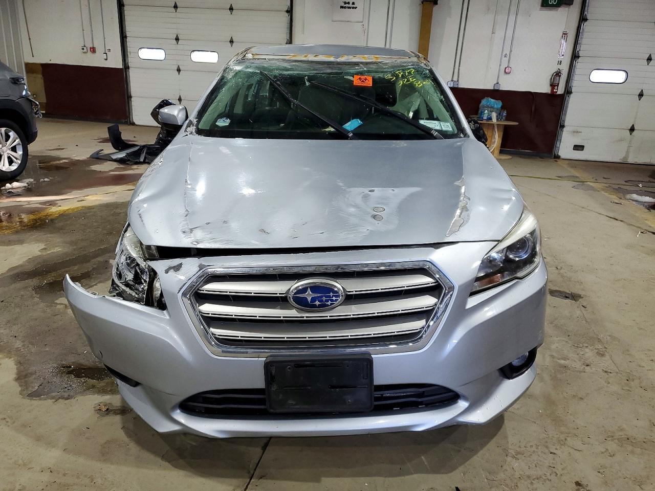 2017 SUBARU Legacy