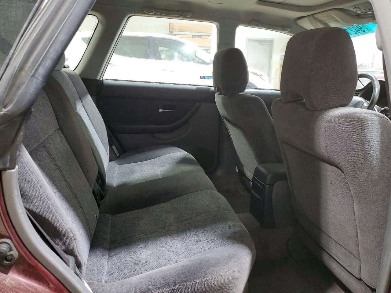 2001 SUBARU Legacy