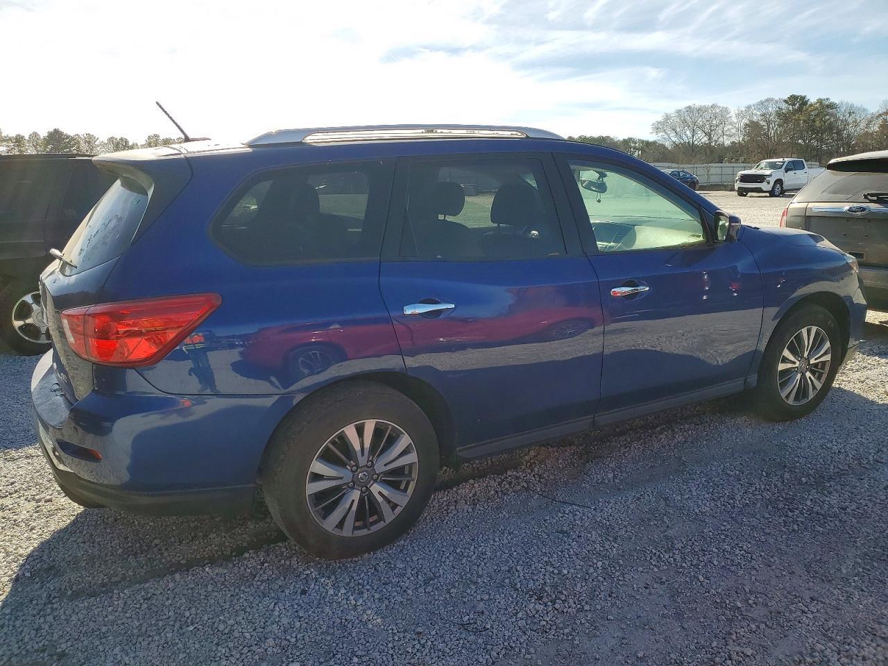 2018 NISSAN PATHFINDER