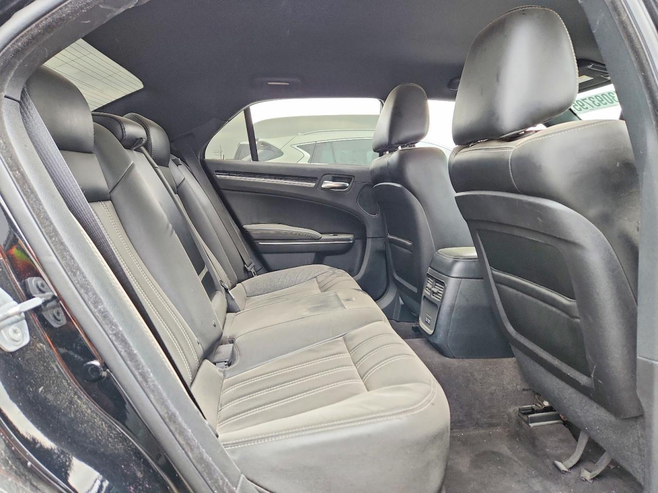 2017 CHRYSLER 300