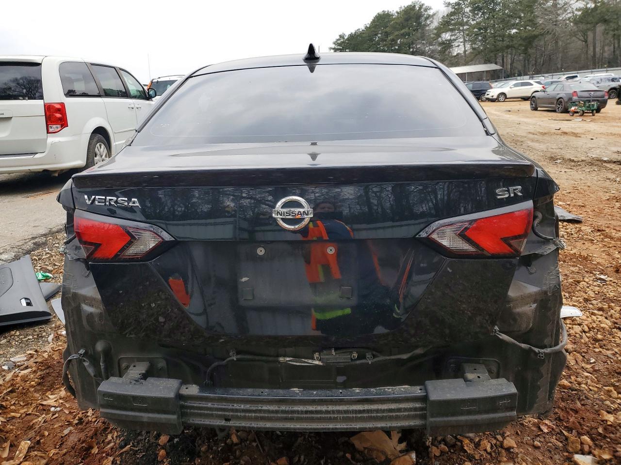 2020 NISSAN VERSA