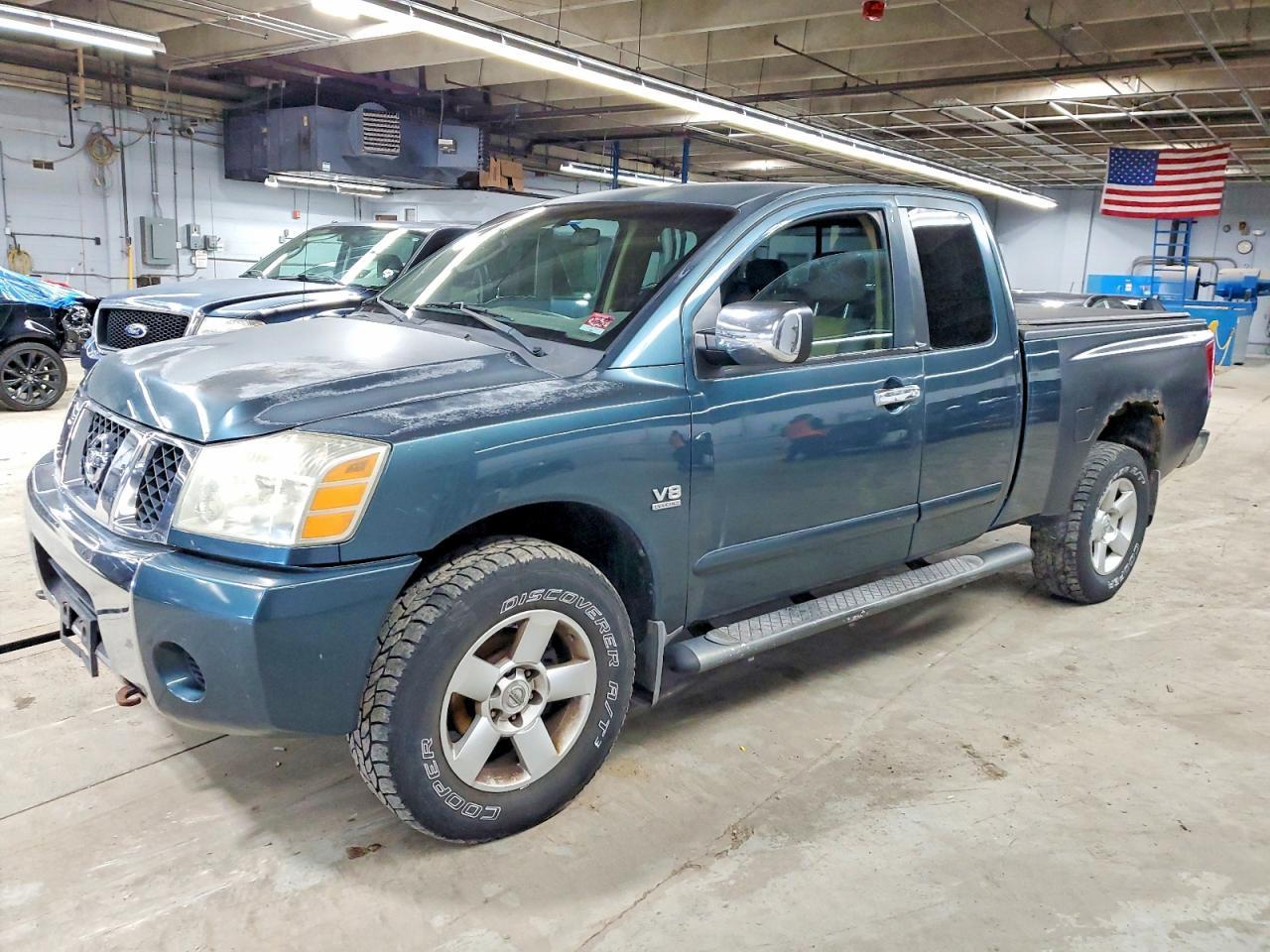 2004 NISSAN Titan