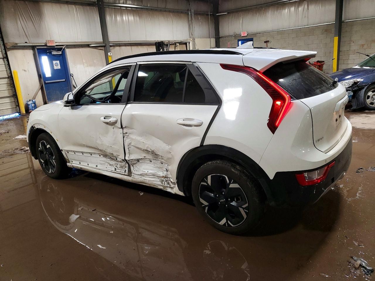 2023 KIA Niro