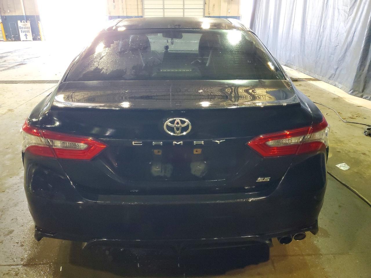 2018 TOYOTA CAMRY