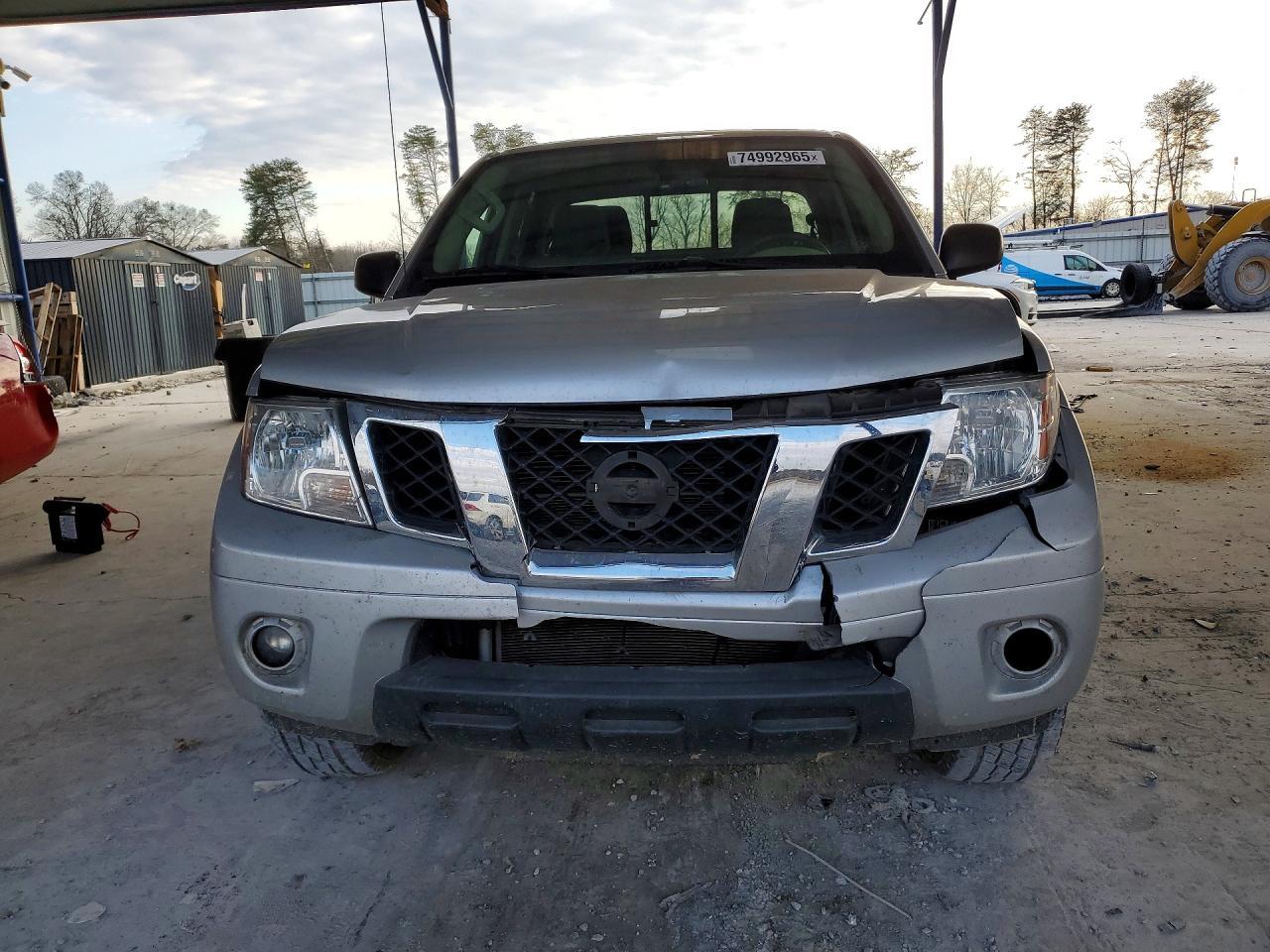 2021 NISSAN Frontier