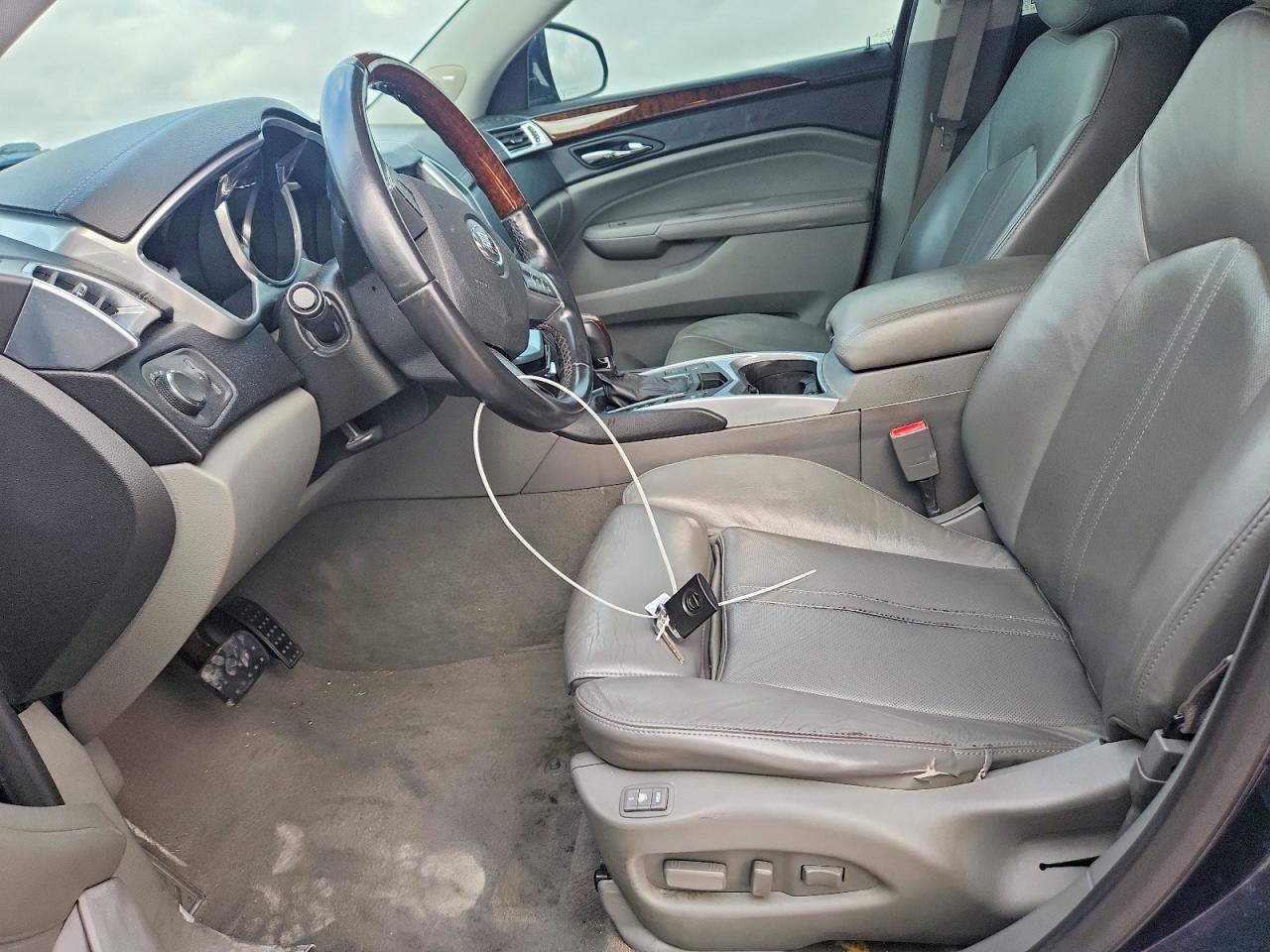 2010 CADILLAC SRX