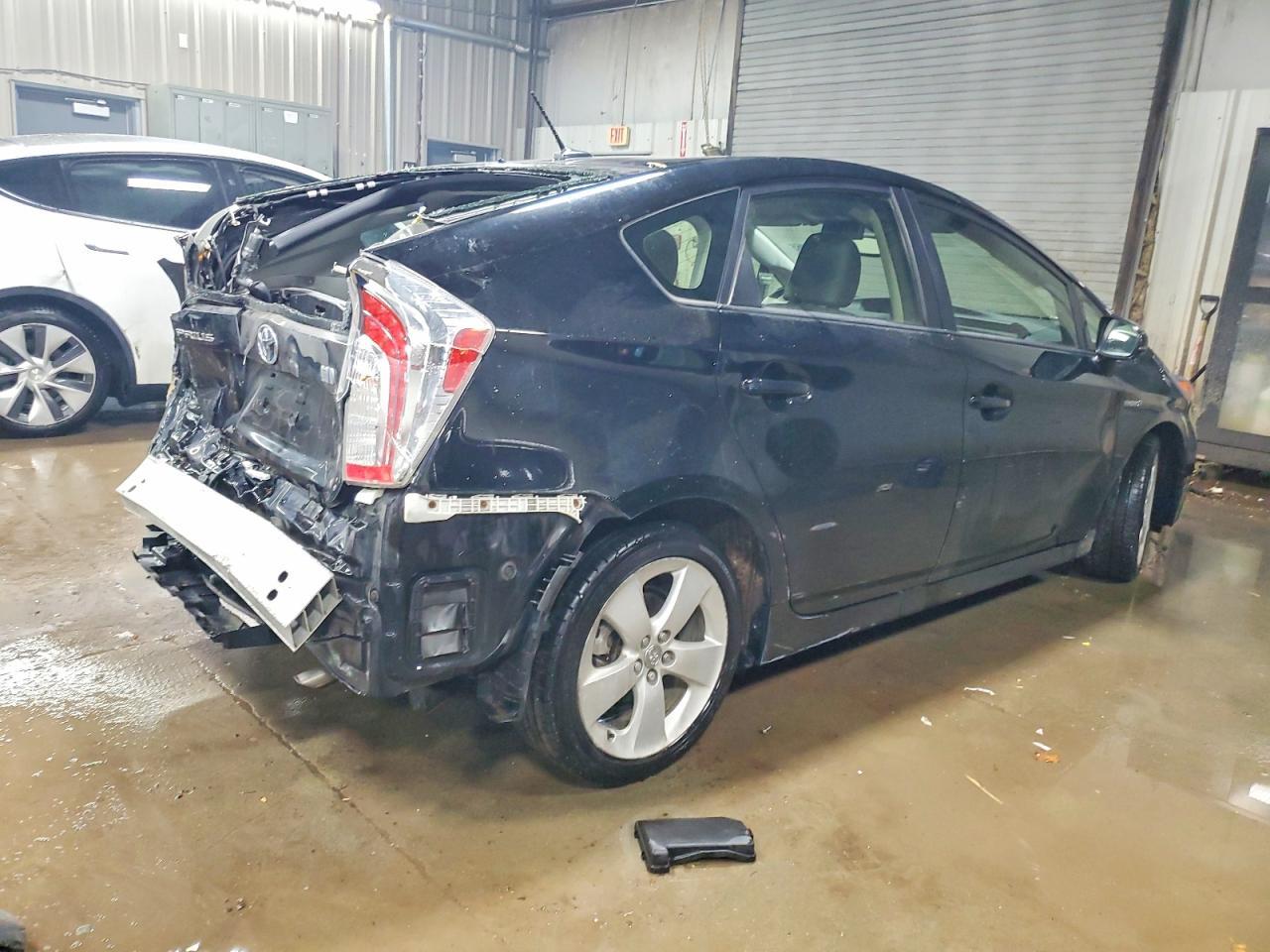 2015 TOYOTA PRIUS