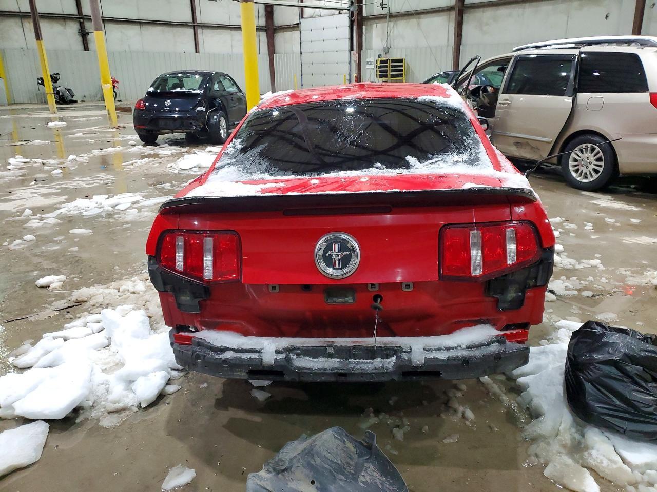 2010 FORD MUSTANG